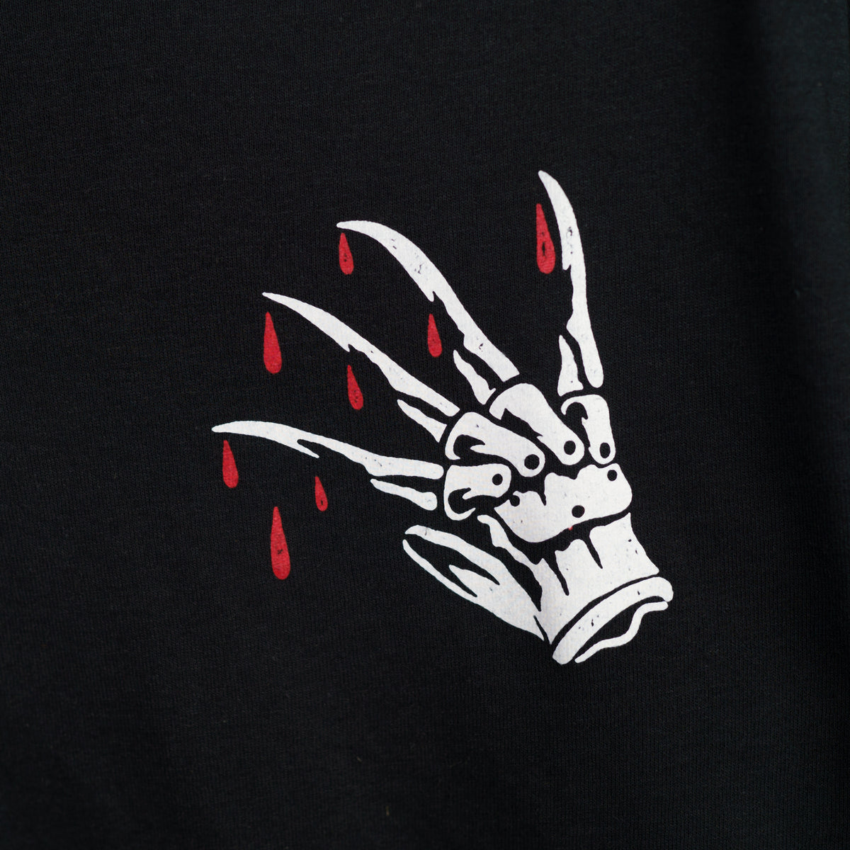 ELM ST GLOW TEE